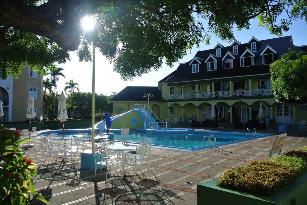 Beach One Bedroom Suite 13 Ocho Rios Buitenkant foto
