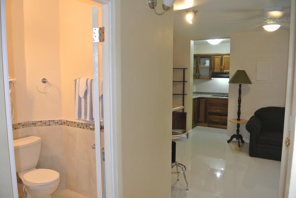 Beach One Bedroom Suite 13 Ocho Rios Kamer foto