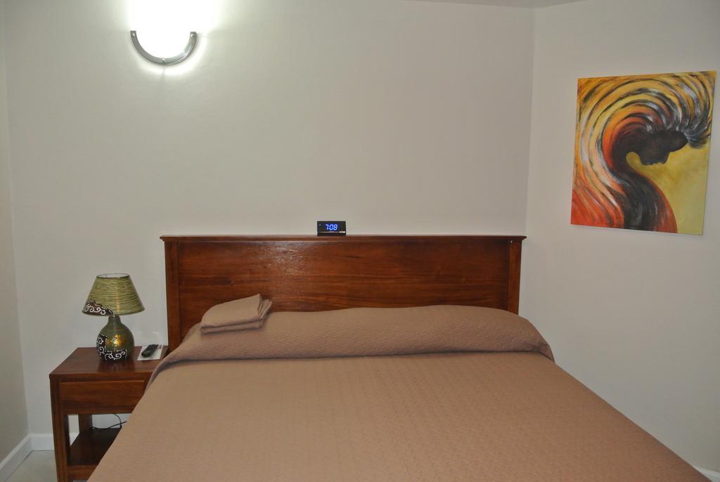 Beach One Bedroom Suite 13 Ocho Rios Kamer foto