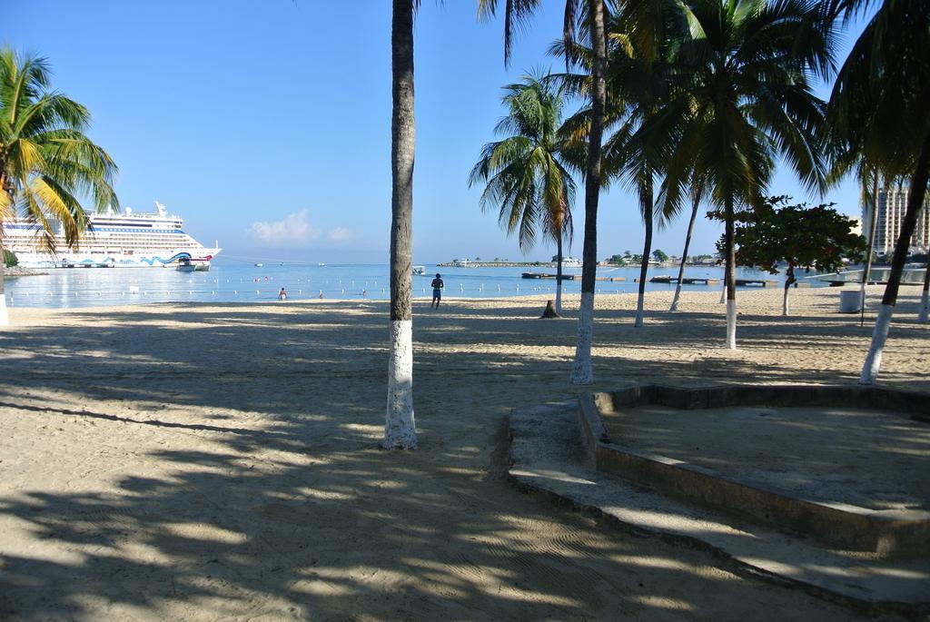 Beach One Bedroom Suite 13 Ocho Rios Buitenkant foto